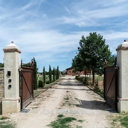 Tuscany Quercuum Dimorae-adults Only *